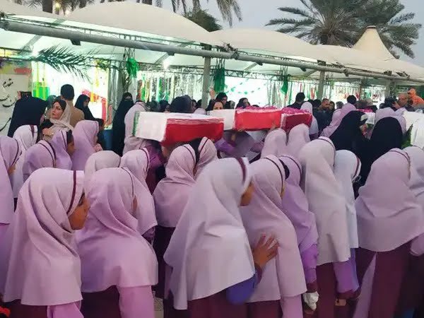 Iranian Teachers Condemn Exploitation Of Schoolgirls 