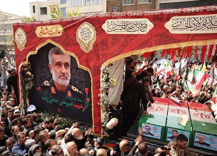 "نيويورك تايمز": إسرائيل استهدفت قادة عسكريين إيرانيين عبر اختراق هواتف حراسهم وسائقيهم