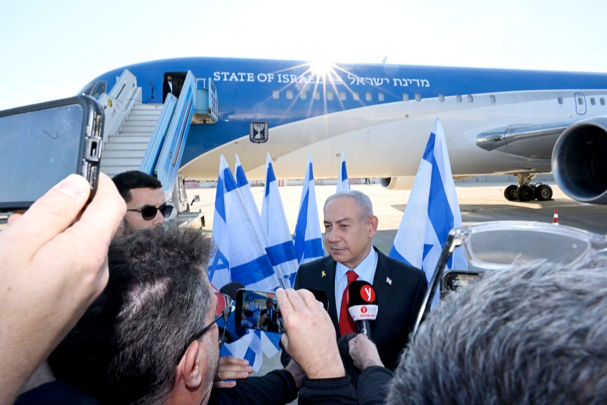 نتانیاهو پیش از سفر به آمریکا: با ترامپ درباره مسائل حساسی مثل تهدیدهای ایران بحث می‌کنیم