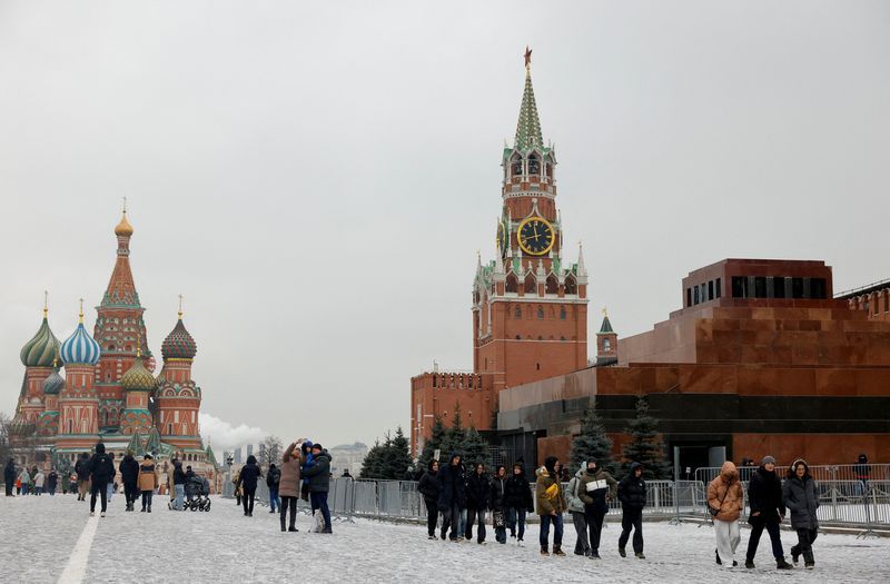 فایننشال‌تایمز: گروهی از کارشناسان هسته‌ای جمهوری اسلامی مخفیانه به روسیه سفر کردند