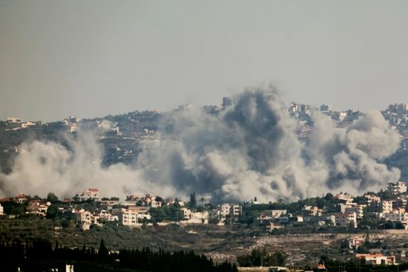 Smoke billows over southern Lebanon following an Israeli strike, amid ongoing cross-border hostilities between Hezbollah and Israeli forces, as seen from Tyre, Lebanon September 26, 2024.
