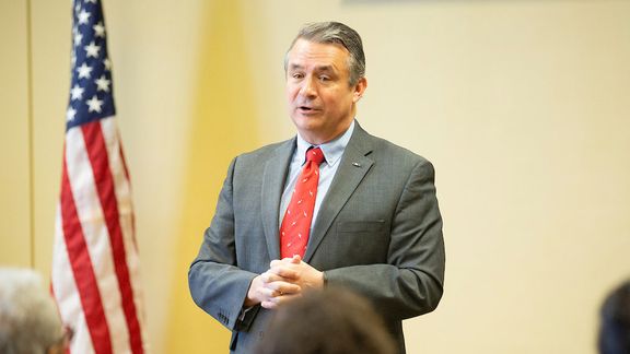 عضو جمهوریخواه کنگره: آمریکا باید حوثیها را دوباره در فهرست سازمانهای تروریستی قرار دهد