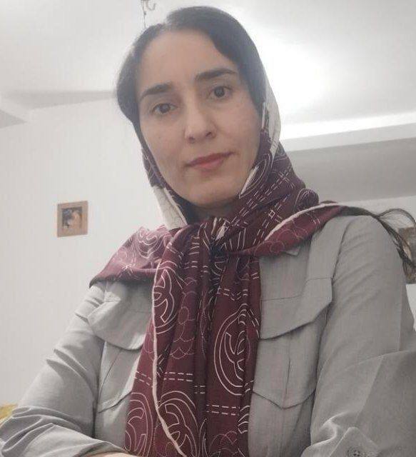 فروغ خسروی، معلم مقطع ابتدایی، با حکم دادگاه انقلاب بهبهان به ۱۵ سال حبس محکوم شد