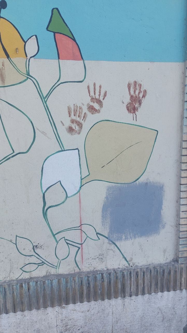 دیوار کلانتری هفت تیر مشهد