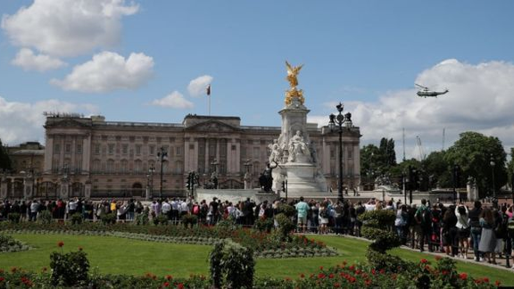 کاخ باکینگهام اعلام کرد در سیاستهای مربوط به تنوع نژادی بازنگری میکند