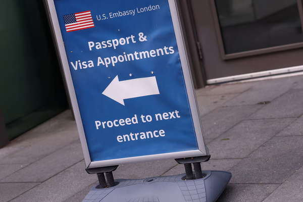 اداره مهاجرت آمریکا اعتبار مجوز کار را برای گروهی از مهاجران از ۵ سال به ۱۸ ماه کاهش داد