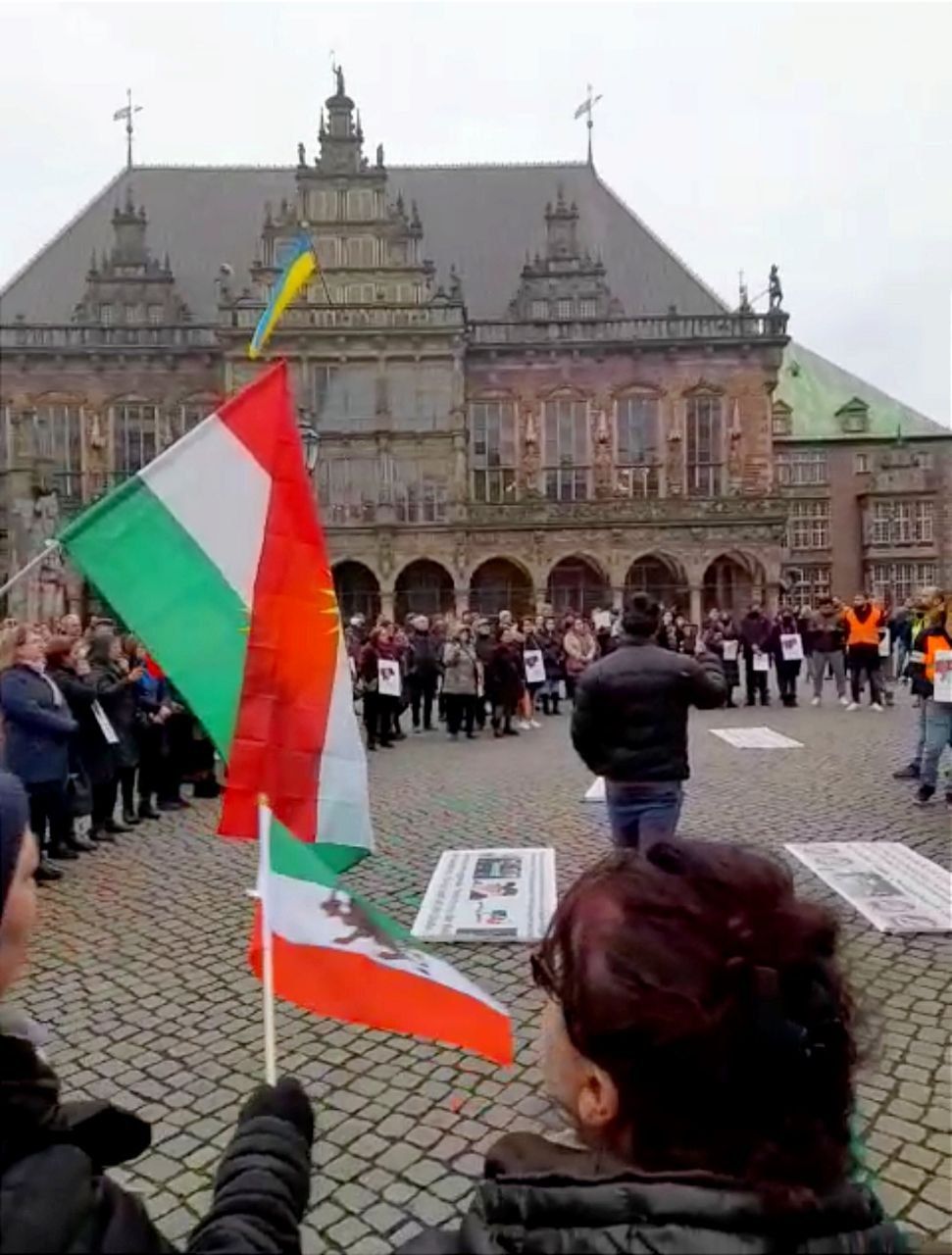 Iranians Abroad Hold Rallies To Condemn Brutalities Of Regime