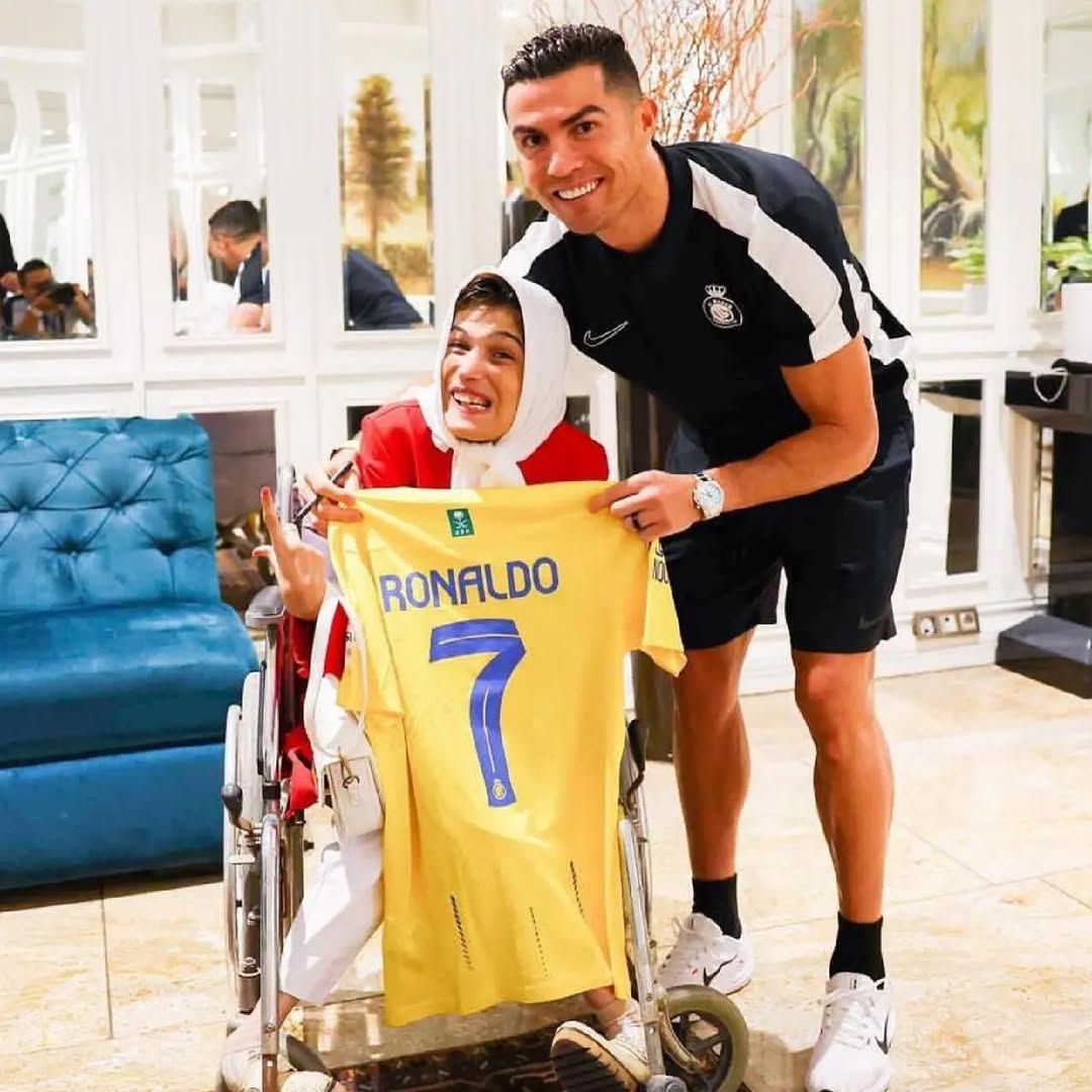 رسانه ایتالیایی خبر داد؛شلاق برای در آغوش کشیدن یک زن دلیل خودداری رونالدو از سفر به ایران