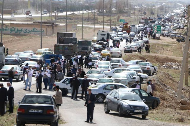 Protests in Shahrekord against water transfer project. April 17, 2022