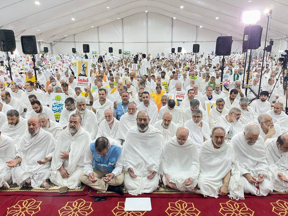 Iranian pilgrims chant ‘death to America’ and ‘death to Israel’ at hajj ceremony