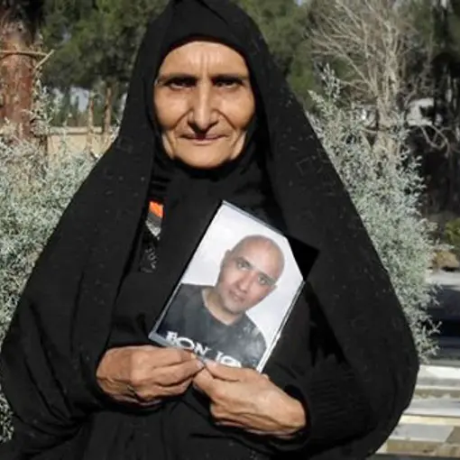 بنیاد ستار بهشتی از آزادی گوهر عشقی پس از سه روز بازداشت خبر داد