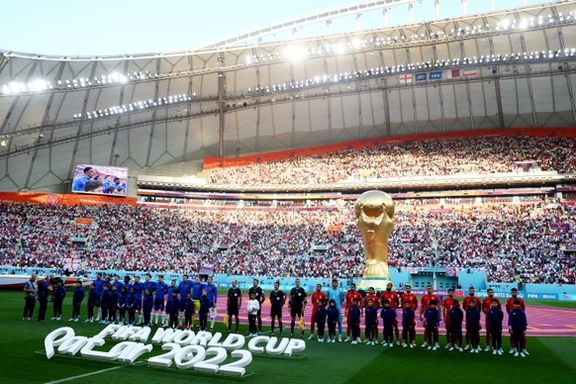 بازیکنان تیم ملی فوتبال ایران در شروع بازی با انگلستان سرود جمهوری اسلامی را نخواندند