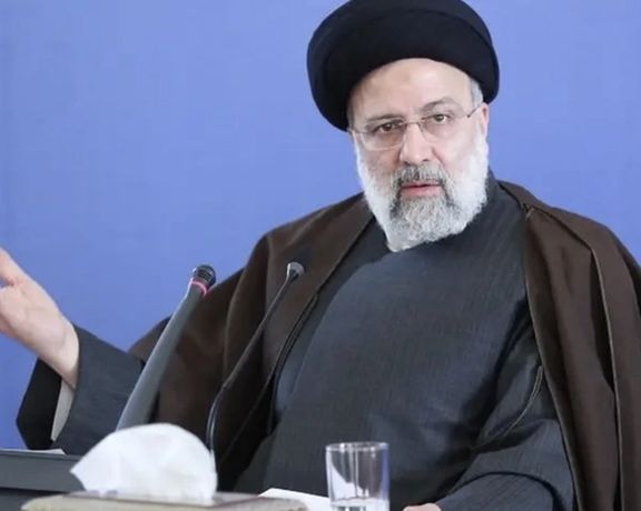 استطلاعات رأي: تراجع شعبية "رئيسي" بشكل كبير ونصف الشباب يريدون الهجرة من إيران