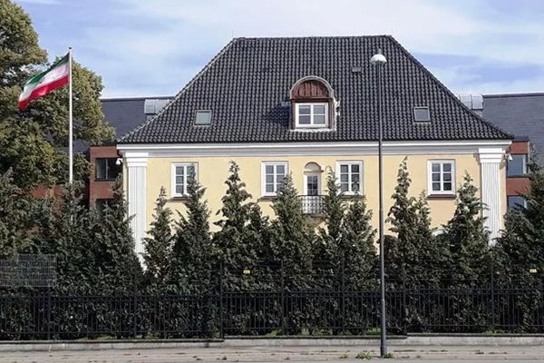 در پی توصیه ترامپ، ۲ دیپلمات جمهوری اسلامی در دانمارک و استرالیا درخواست پناهندگی کردند