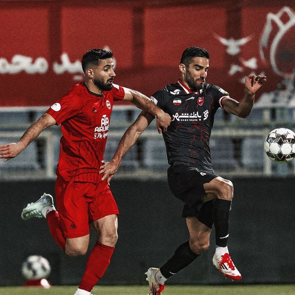 تراکتور ۱-۱ پرسپولیس؛ شکستناپذیری پرسپولیس ۱۰ نفره در بازی بزرگ هفته