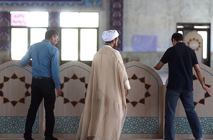 به سپاه پاسداران دو هزار میلیارد تومان نفت خام داده می‌شود تا مصلاها را تکمیل کند