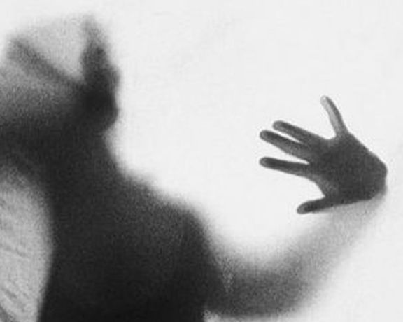 روزنامه اعتماد: مردی همسرش را با ریختن ماده سمی در کپسول دارو به قتل رساند