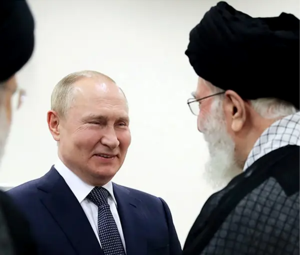 صحف النظام في إيران تمهد لمشاركة طهران في حرب روسيا ضد أوكرانيا