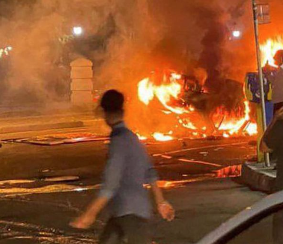 الاحتجاجات الليلية تستمر في 7 أحياء بطهران ومدن كرج ورشت ومشهد