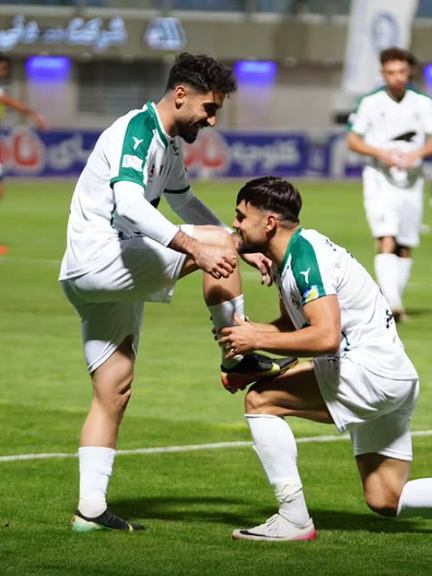 گلگهر ۱-۲ ذوبآهن؛ برد غیرمنتظره گاندوها برای خروج حدادیفر از بحران