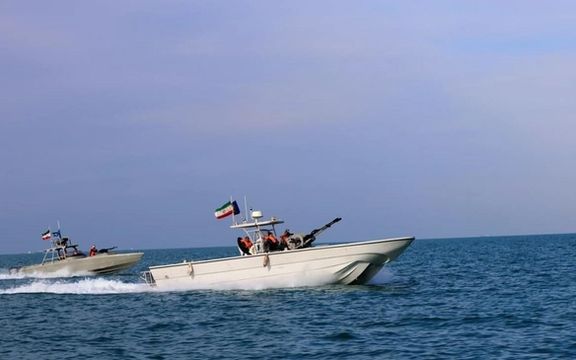 سپاه پاسداران یک شناور با ۱۳ سرنشین را در خلیج فارس توقیف کرد