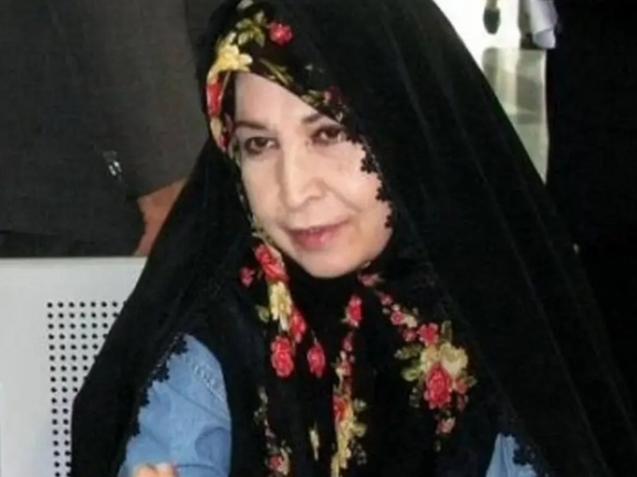 زوجة زعيم الحركة الخضراء من إقامتها الإجبارية تصف قمع الطلاب العام الماضي بـ"غير المسبوق"