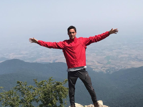 حسین رونقی، فعال سیاسی: ما حق داریم برای کیانوش جمع شویم و سرود «ای ایران» بخوانیم