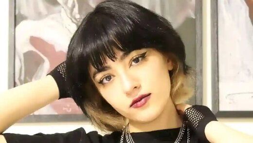 والدة إحدى ضحايا الاحتجاجات: ابنتي قتلت في التظاهر .. والتلفزيون الإيراني كاذب