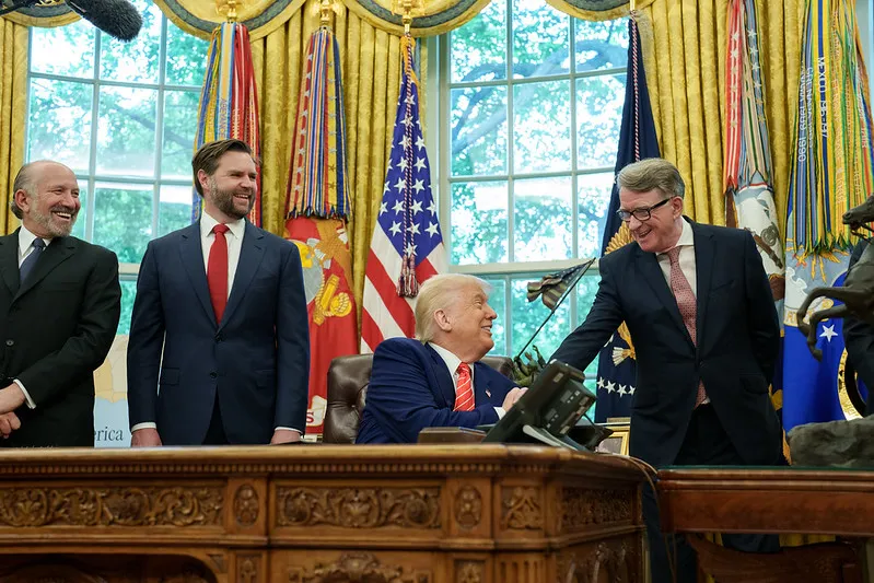 السفير البريطاني في واشنطن: النظام الإيراني في أضعف حالاته منذ عام 1979