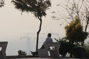 Smog grips Iran’s big cities despite holiday shutdowns, orange alert issued