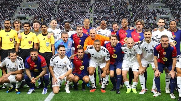 بارسلونا ۲(۴)-(۲)۲ رئال مادرید؛ آبیواناریپوشان، برنده الکلاسیکو بازنشستهها در قطر