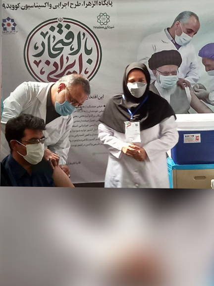 Alireza Zakani, the mayor of Tehran, vaccinated people in the presence of photographers