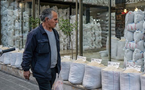 سعر الأرز في إيران يصل إلى 200 ألف تومان (دولارين ونصف تقريبا)