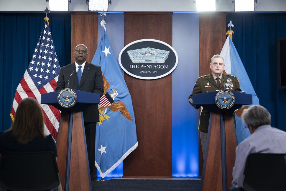 مسؤولون أميركيون كبار یحذرون  من تداعيات احتمال تسليم طائرات إيرانية مسيّرة إلى روسيا