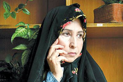 زهرا رهنورد، از رهبران جنبش سبز: حاکمان دریای خون جاری کردهاند و فرزندان ایران را میکشند