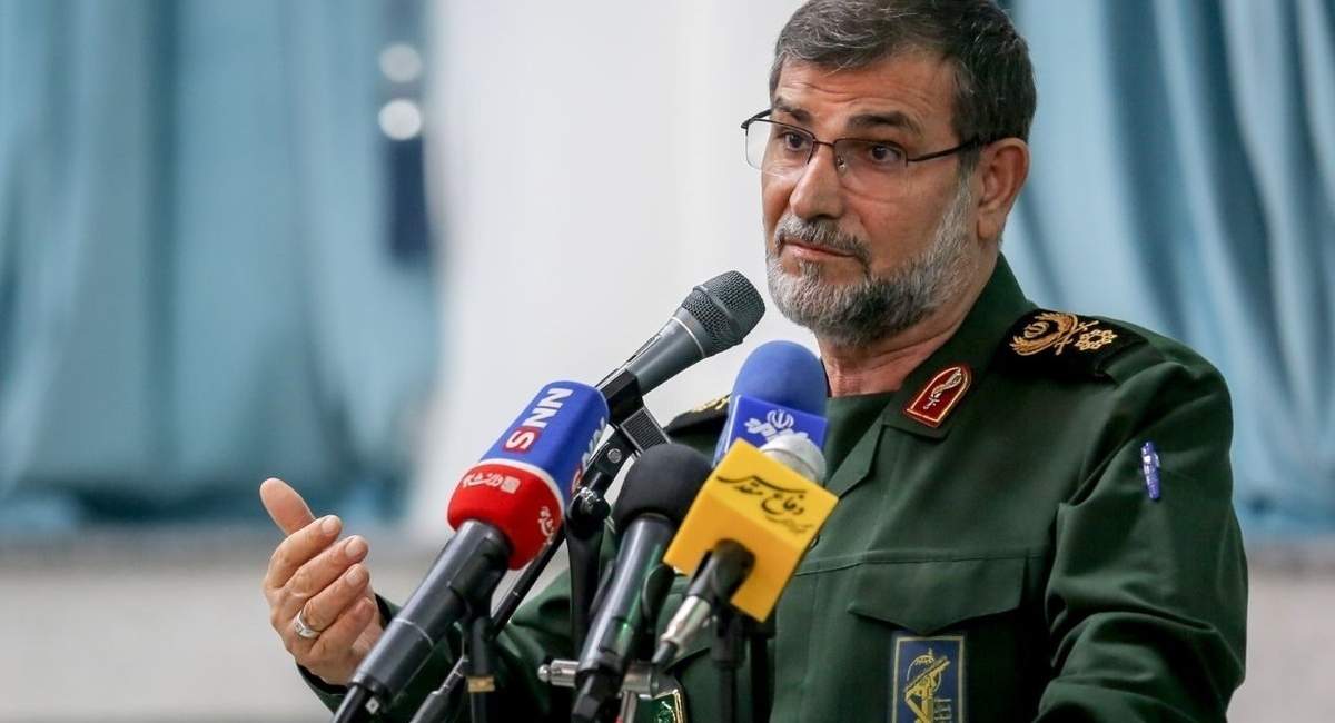Iran can block Strait of Hormuz, IRGC navy chief says