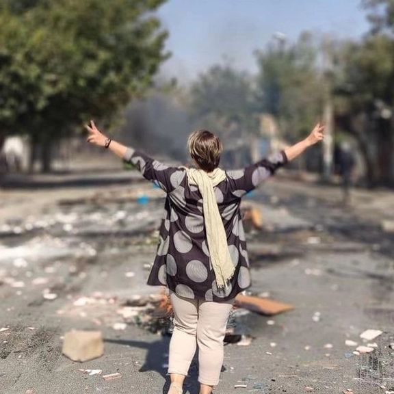 استمرار تصاعد الاحتجاجات في إيران ودعوة "شباب أحياء طهران" إلى التظاهر غدًا السبت