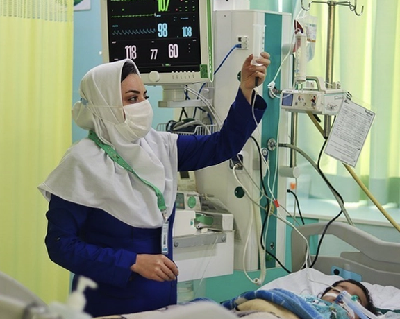 سالانه بخشهایی از بیمارستانهای دولتی بهدلیل کمبود پرستار تعطیل میشوند