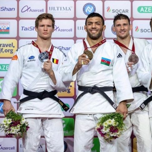 سعید ملایی، مدال طلای گرند اسلم جودوی ۲۰۲۲ را به خانوادههای داغدار راه آزادی اهدا کرد