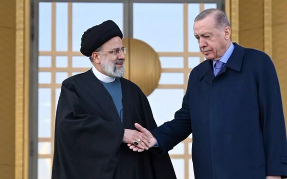 رجب طیب اردوغان: از وقوع سانحه هوایی برای برادرم، ابراهیم رئيسی، بسیار متاسفم