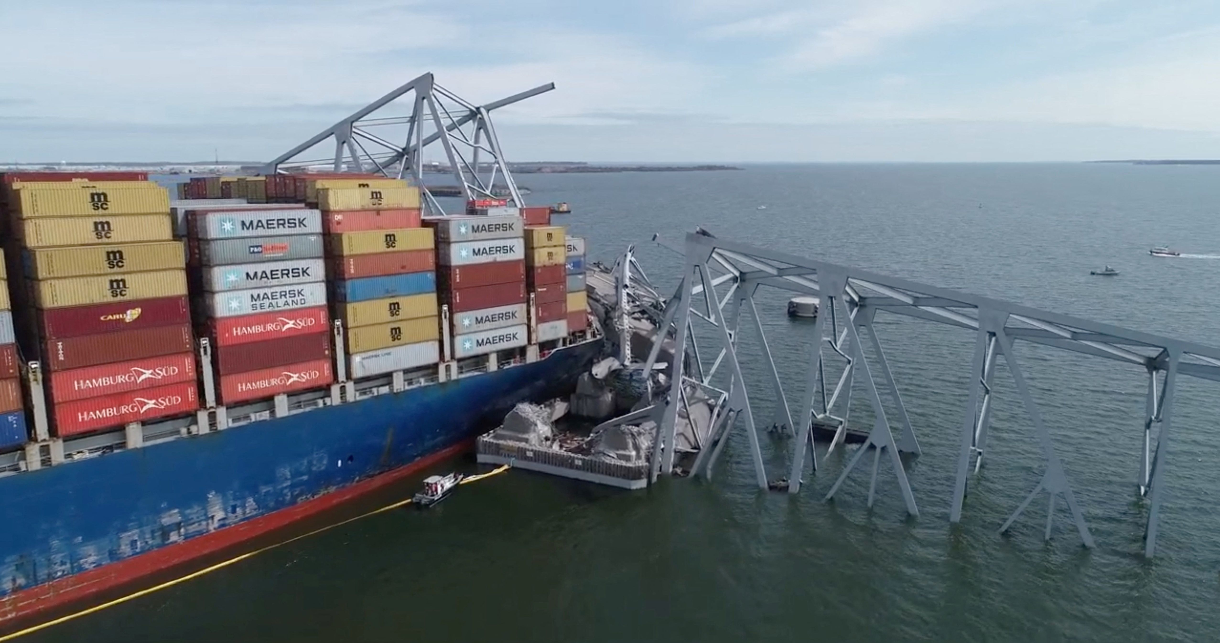 مرگ ۶ نفر، تاخیر در جابه‌جایی محموله‌ها و ضرر هنگفت مالی در پی تخریب پل بالتیمور