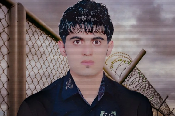 انتقاد مختار آلبوشوکه، زندانی سیاسی، از شکنجههای جسمی و روحی و تعدی به حریم خانوادهاش