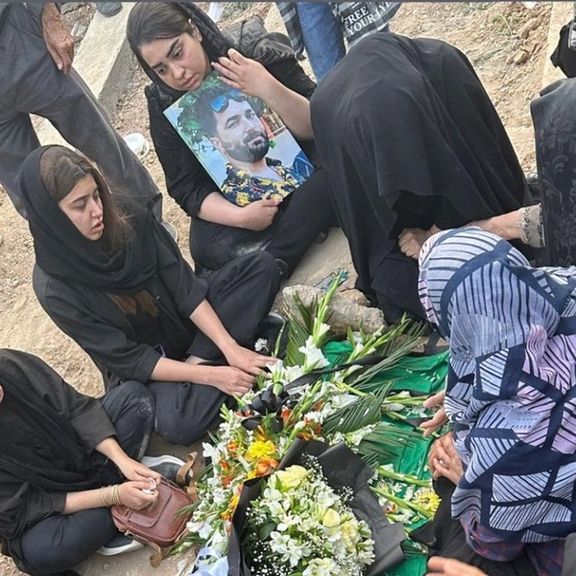 وکیل خانواده مجید کاظمی، معترض اعدامشده: خواهر مجید به اتهام اخلال در نظم محاکمه خواهد شد