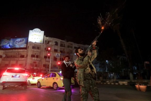 Iran, Iraq and Syria hold talks as anti-Assad forces threaten Damascus
