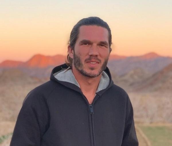 بعد الإفراج عنه.. مواطن فرنسي يطالب العالم بدعم المعتقلين في إيران