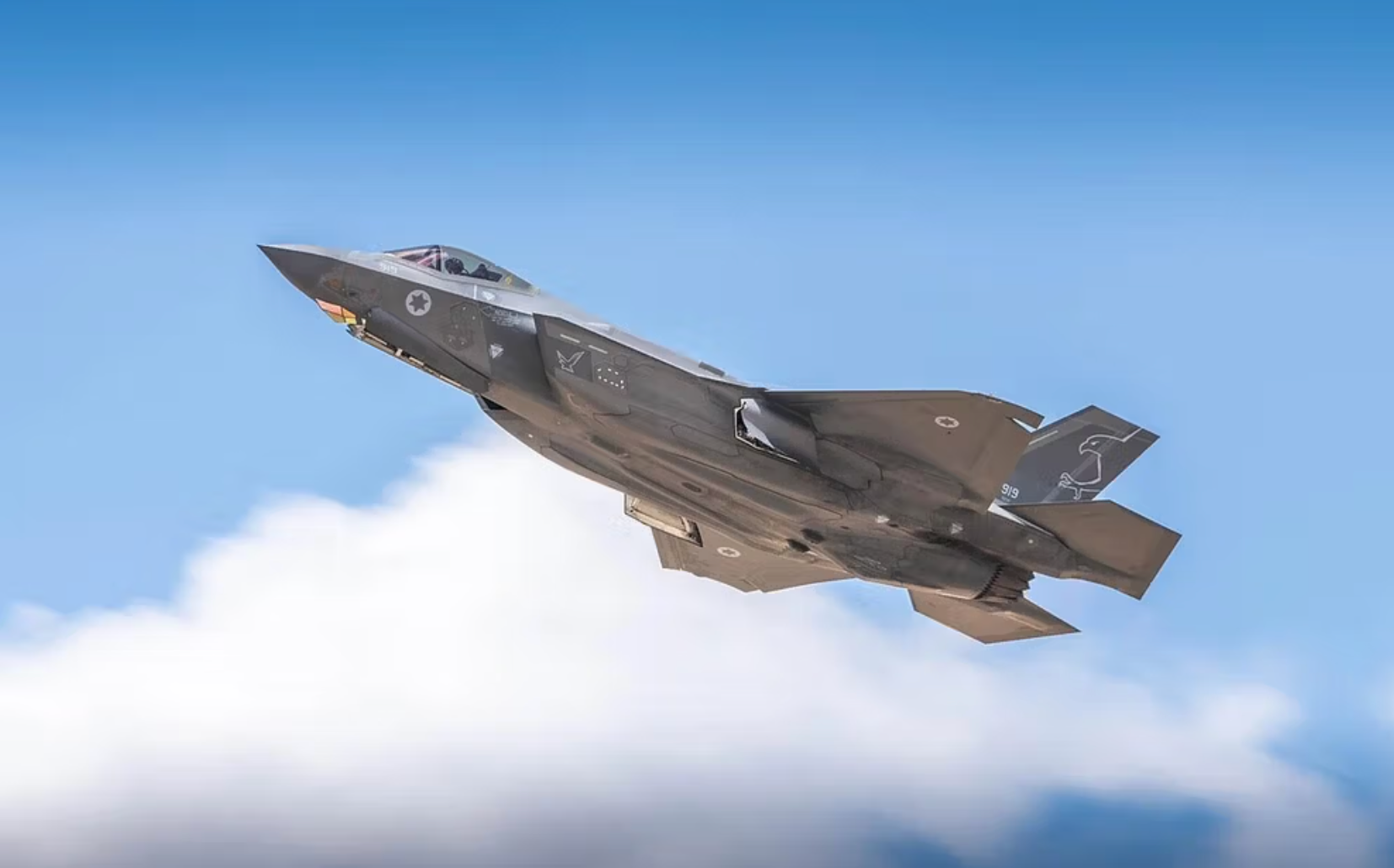 سي‌ان‌ان: إسرائيل تستعد لشنّ هجوم على منشآت إيران النووية