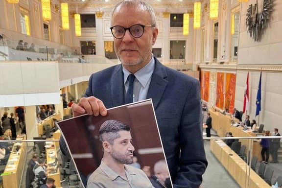 نماینده پارلمان اتریش: سپاه تروریستی اعلام و سفرای ایران فراخوانده شوند