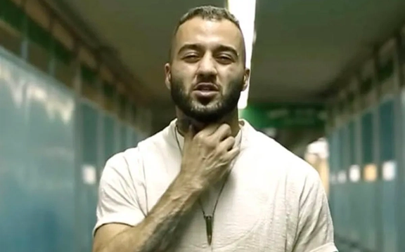 توماج صالحی خواننده رپ به اتهام «تبلیغ علیه نظام و توهین به رهبری» محاکمه میشود