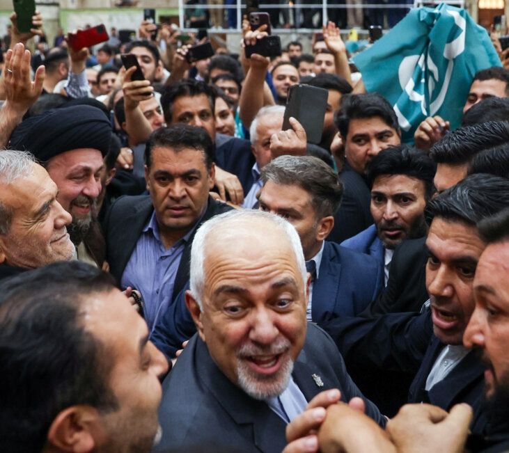 ظریف: جهان حرف ما را گوش دهد و با ما تعامل کند