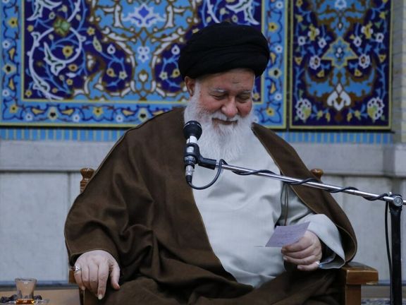 نماینده خامنهای در خراسان رضوی: گرانی را حتی شده با زبان زور باید کنترل کرد